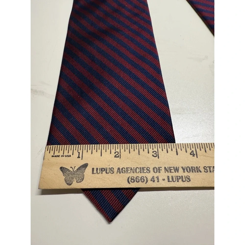 Vintage BROOKS BROTHERS [ MAKERS ] men's tie 100% Silk Striped Blue Made in USA